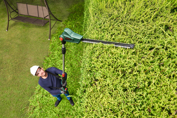 Bosch UniversalHedgePole 18 hækkeklipper m/teleskop